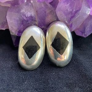 Sterling silver 1980’s oval and onyx post earrings